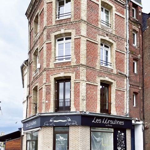 Les ursulines, restaurant végétalien Dieppe, France.