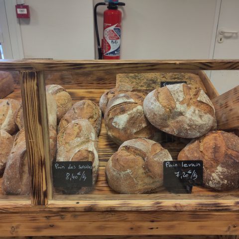Pains de boulangers locaux